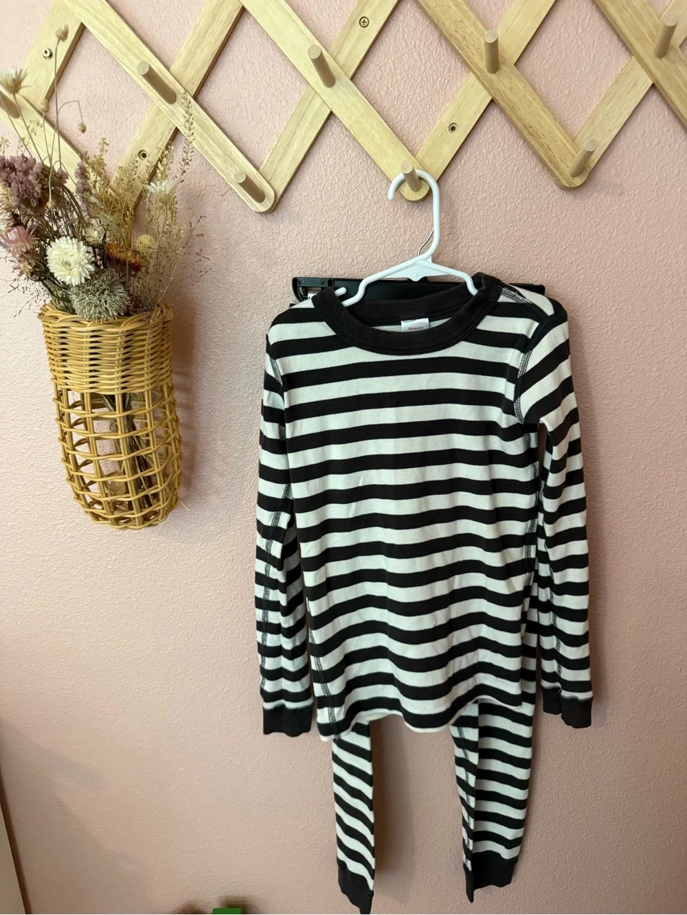 Hanna Andersson Kids Black & White Striped Long-Sleeve Pajamas